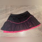 Nike 1990’s vintage - black and pink tennis MINI Skort Photo 1