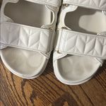 Miu Miu Sandals Photo 3