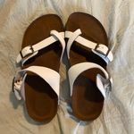 White Mountain birkenstock sandals Photo 0