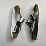 Birkenstock  Arizona Metallic Leather Soft Footbed Sandals in Silver Photo 6