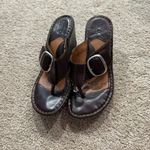 Born concept BORN Brown Leather Wedge Heel Sandals Women's Size 7 Adjustable Thong Style Photo 1