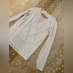 Lululemon Athletica white sheer long sleeve shirt women’s size 4 Photo 4