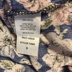 Peach Royal  small floral tank top Photo 1