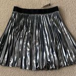 EXPRESS NEW  Metallic Silver Pleated Mini Skirt Elastic Lined Small $88 ASO NWT Photo 0
