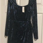 Francesca's dark blue velvet dress Photo 0