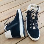 Blondo Ladies  booties- warm and CUTE🖤🤍🖤 Photo 9