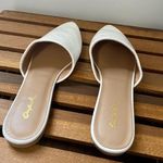 White Sandals Size 8 Photo 1