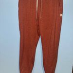 Vuori  Performance Joggers Photo 0