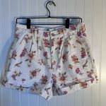 American Eagle  White Floral Denim Mom Shorts Women’s Size 4 100% Cotton Photo 2