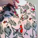 C&E  sleeveless top blouse size medium light pink floral leaves little cutout Photo 1