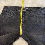 Forever 21  Denim Skinny Jeans animal print pattern tagged 30 but measure 32 Photo 6