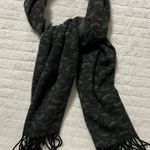 barney's new york  Scarf Photo 3