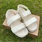 Stradivarius  beige adjustable double strap slip sandals in size 7 Photo 0