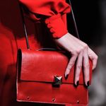 Valentino Garavani Valentino Rockstud women’s black leather shoulder bag Photo 18