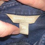 Banana Republic  soft wash denim normcore button down XS shirt Photo 2