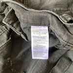 Old Navy  Boyfriend Mid Rise Distressed Shorts sz 4 Photo 2