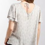 Daytrip  By Buckle Woven V Neck Cinch Shirt Size Large Photo 2