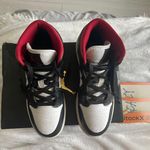 Nike Jordan 1 Mid Gym Red Photo 4