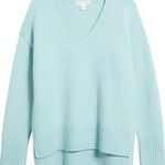 Treasure & Bond NWT  turquoise High/Low V-Neck Sweater. Size Medium Photo 1