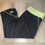 PINK - Victoria's Secret  Black Green Athletic tights capri crop cropped Leggings Photo 0