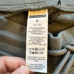 Alphalete  Women's Essential Core Shorts 4" Concrete Gray NWT‎ small Photo 2