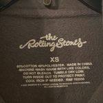 The Rolling Stones  Shirt size XS length 20” bust 34” color gray good condition Photo 2