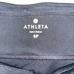 Athleta Black Aura Sonar Capri Leggings Photo 8