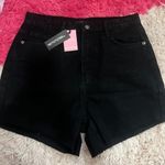Pretty Little Thing Shorts Photo 1