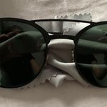 Ray-Ban  Polarized Sunnies Photo 0