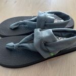 Sanuk yoga mat sling sandals gray size 7 Photo 2