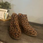 Old Navy  Leopard Print, Western Style, Stacked Heel Bootie. Women's Size 8 Photo 3