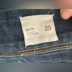 Hudson Jeans Hudson Beth Mid-Rise Baby Bootcut Jean Medium Wash  Button Flap Pockets Size 25 Photo 7