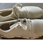 Crocs Women’s Sz 10 Literide Pacer Cream White Camouflage Size Lace Shoes Photo 0