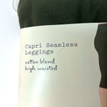 A New Day Seamless Capri Leggings High Waist Olive Green Size S/M NEW! Photo 6