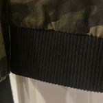 La Coalition size Xs Camouflage Bomber Jacket Green Photo 3