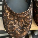 Vera Wang Women’s Size 10 Snakeskin Ballet Flats Photo 4