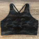 Vuori  Elevation Charcoal Camo Sports Bra Photo 0