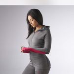 Gymshark Womens sz Small Light Gray Zip Pocket Thumbhole Hoodie Active Jacket Photo 1