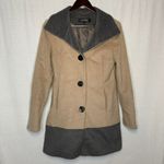 Ellen Tracy Women's wool blend Tan and Gray Coat Size 2 Photo 7