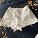 BDG White jean shorts Photo 0