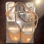 Worthington  Lessing Block Heel Sandals Camel Photo 0