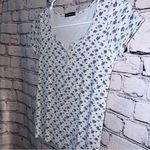 Brandy Melville  Floral Short Sleeve‎ Baby Tee Size Small Photo 1