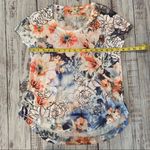 Live and let live   Floral Short Sleeve Top.  Size Medium. NWOT. Photo 3