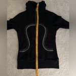 Lululemon Cuddle Up Jacket Black (White Trim) Size 4 Photo 10