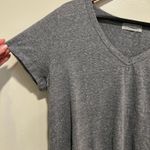 Urban Outfitters  medium vneck  Photo 2