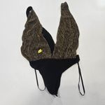 superdown  Niko Deep V Bodysuit in Gold XS Photo 2