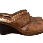 Clarks Shoes Womens 6M Brown Leather Closed Toe Sandals Peasant Boho Bohemian Photo 0