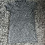 Lululemon grey swiftly tech short sleeve size 6 Photo 0