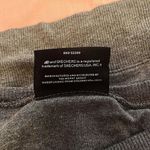 Skechers SPORT Women’s Grey Athletic Pullover Long-Sleeve Crew-Neck Sweatshirt Photo 7