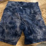Lululemon  6IN Align shorts Photo 1